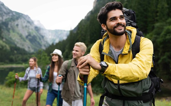 Comment bien s'organiser pour un camping en groupe?